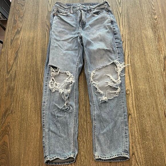 American Eagle Strigid Ripped Mom Jeans High Rise Denim Light Wash Blue Size 4 - Picture 1 of 12